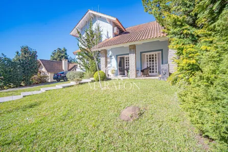Casa de Condomínio com 4 Quartos à venda, 400m² no Santa Terezinha, Canela