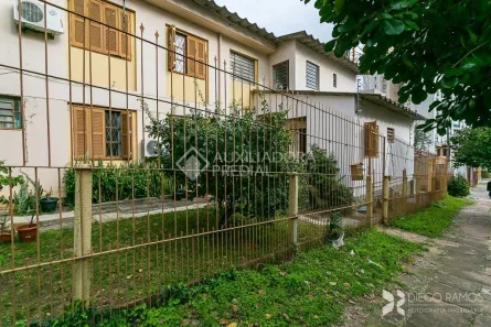 Casa com 3 Quartos à venda, 124m² no Passo da Areia, Porto Alegre