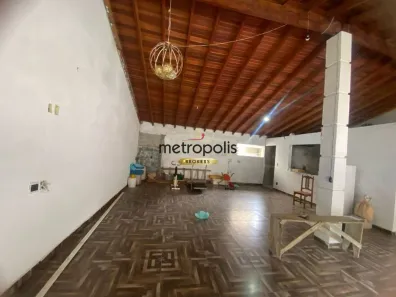 Sobrado com 2 Quartos à venda, 250m² no Jardim Guapituba, Mauá