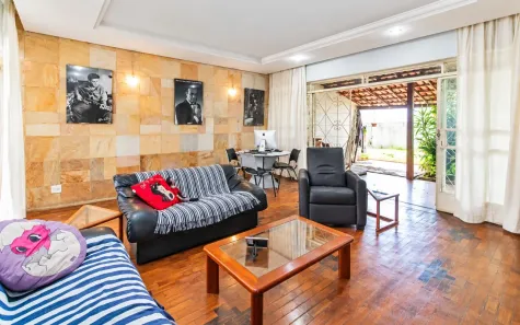 Casa com 3 Quartos à venda, 231m² no Sagrada Família, Belo Horizonte