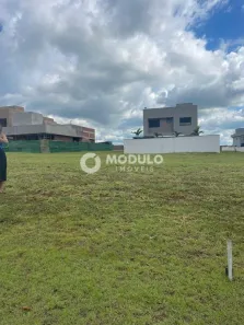 Lote/Terreno à venda, 374m² no Gávea, Uberlândia