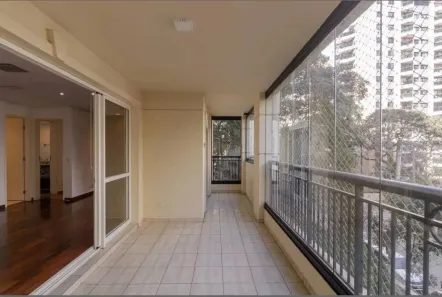Apartamento com 3 Quartos para alugar, 125m² no Moema, São Paulo