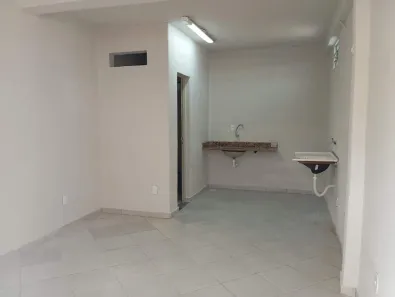 Casa com 1 Quarto para alugar, 30m² no Santa Cruz, Belo Horizonte