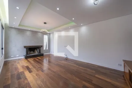 Casa com 3 Quartos à venda, 180m² no Vila Rio Branco, São Paulo