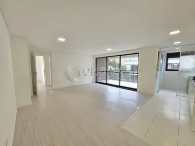 Apartamento com 3 Quartos para alugar, 119m² no Bacacheri, Curitiba