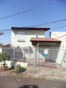 Casa com 3 Quartos à venda, 215m² no Jardim Lilian, Londrina
