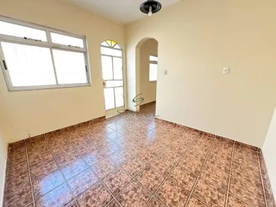 Casa com 2 Quartos para alugar, 70m² no Pedra Azul, Contagem
