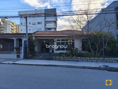 Casa com 3 Quartos à venda, 146m² no Trindade, Florianópolis