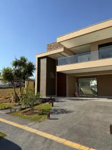 Casa de Condomínio com 4 Quartos à venda, 360m² no Jardins França, Goiânia