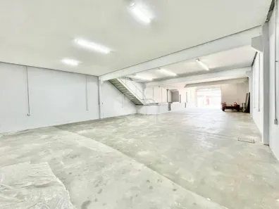 Galpão/Depósito/Armazém para alugar, 480m² no Medianeira, Porto Alegre