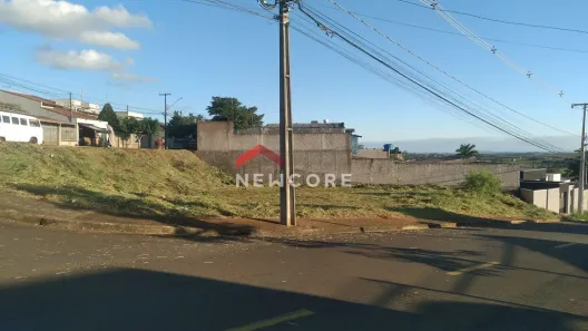 Lote/Terreno à venda, 596m² no Colúmbia, Londrina