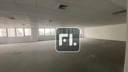 Sala Comercial para alugar, 318m² no Várzea da Barra Funda, São Paulo
