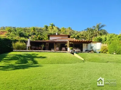 Casa de Condomínio com 3 Quartos à venda, 250m² no Pedro do Rio, Petrópolis
