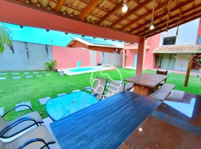 Casa com 4 Quartos à venda, 200m² no Meaípe, Guarapari