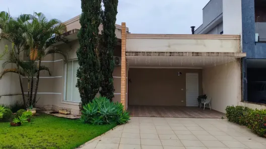 Casa com 3 Quartos para alugar, 220m² no Cajuru do Sul, Sorocaba