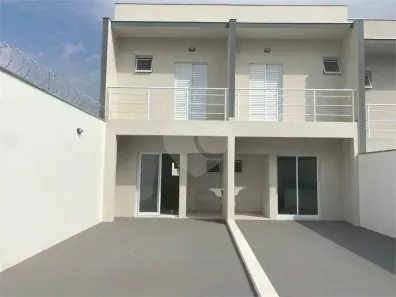 Casa com 2 Quartos à venda, 100m² no , 