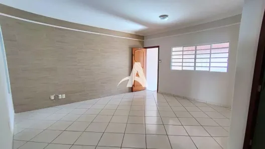 Casa com 4 Quartos para alugar, 120m² no Residencial Viviane, Uberlândia