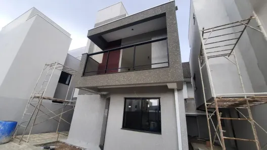 Sobrado com 3 Quartos à venda, 113m² no Uberaba, Curitiba