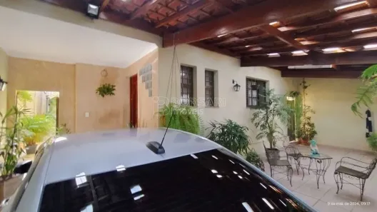 Casa com 3 Quartos à venda, 208m² no Jardim Ártico, Araraquara