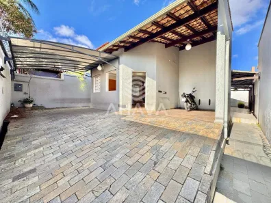 Casa com 3 Quartos à venda, 204m² no Santa Amélia, Belo Horizonte