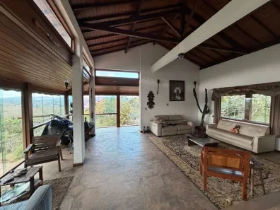 Casa de Condomínio com 6 Quartos para alugar, 150m² no Estância Alpina, Nova Lima