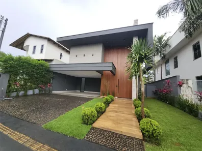Casa de Condomínio com 5 Quartos à venda, 304m² no Jardins Madri, Goiânia