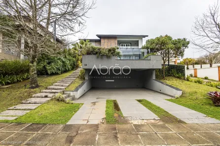 Casa com 5 Quartos à venda, 390m² no Vista Alegre, Curitiba