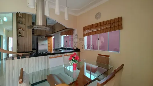 Casa com 3 Quartos à venda, 120m² no Loteamento Villa Branca, Jacareí