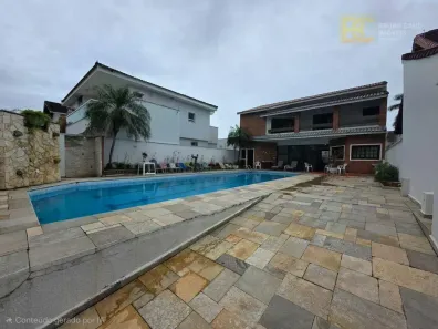 Sobrado com 5 Quartos à venda, 310m² no Balneario Continental, Peruíbe