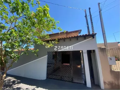 Sobrado com 4 Quartos para alugar, 180m² no Residencial Abussafe, Londrina