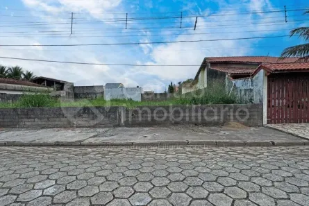 Lote/Terreno à venda, 340m² no Estância Balneária Maria Helena Novaes, Peruíbe