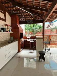 Casa com 4 Quartos para alugar, 300m² no Lídice, Uberlândia