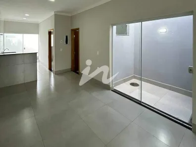Casa com 2 Quartos à venda, 68m² no São Jorge, Uberlândia