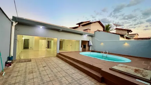 Casa com 4 Quartos à venda, 212m² no Plano Diretor Sul, Palmas