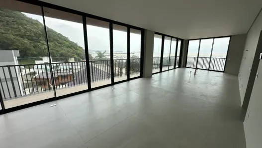 Apartamento com 3 Quartos à venda, 183m² no Cabeçudas, Itajaí