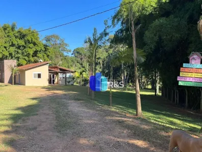 Fazenda/Sítio com 3 Quartos à venda, 300m² no Arataba I, Louveira
