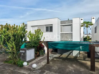 Sobrado com 4 Quartos à venda, 230m² no XANGRI-LÁ, Xangri-lá