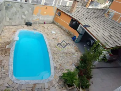 Sobrado com 4 Quartos à venda, 229m² no Arujamérica, Arujá