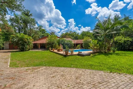 Fazenda/Sítio com 3 Quartos à venda, 214m² no Loteamento Chácaras Vale das Garças, Campinas