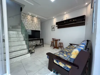 Casa de Condomínio com 2 Quartos à venda, 50m² no Quietude, Praia Grande