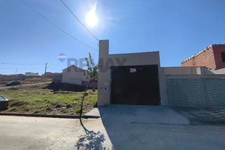 Galpão/Depósito/Armazém para alugar, 130m² no Dona Irene, Lavras