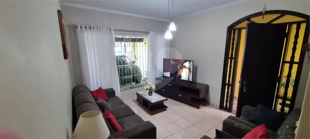 Casa com 3 Quartos à venda, 156m² no Vila Oliveira, Mogi das Cruzes