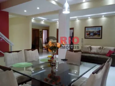 Casa de Condomínio com 5 Quartos à venda, 225m² no Freguesia (Jacarepaguá), Rio de Janeiro