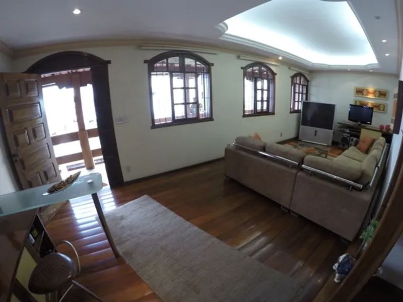 Casa com 4 quartos — Castelo, Belo Horizonte