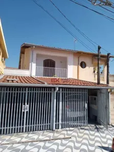 Sobrado com 3 Quartos à venda, 172m² no Chácara Santa Luzia, Taubaté