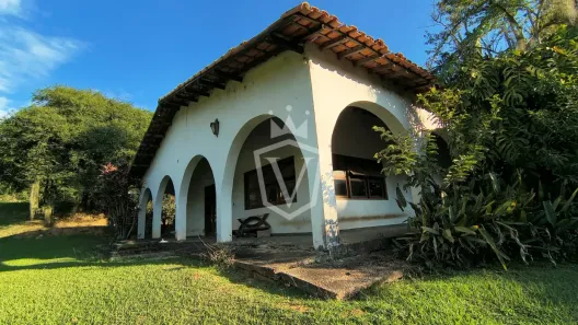 Fazenda/Sítio com 3 Quartos à venda, 923m² no Santa Terezinha, Louveira
