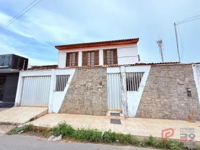 Casa com 3 Quartos para alugar, 277m² no Cohama, São Luís