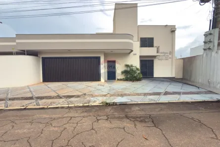 Sala Comercial com 4 Quartos à venda, 550m² no Centro, Rondonópolis