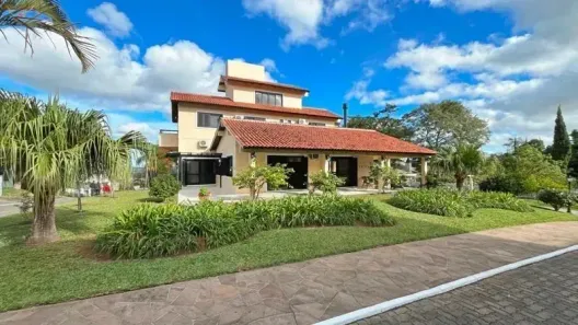 Casa de Condomínio com 5 Quartos à venda, 1341m² no Hípica, Porto Alegre