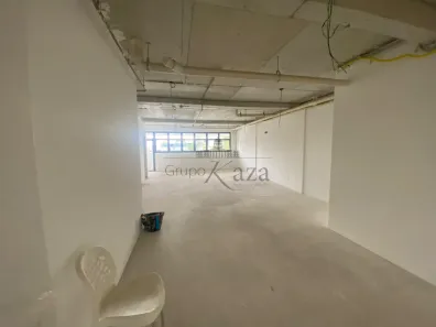Sala Comercial para alugar, 85m² no Condomínio Royal Park, São José dos Campos